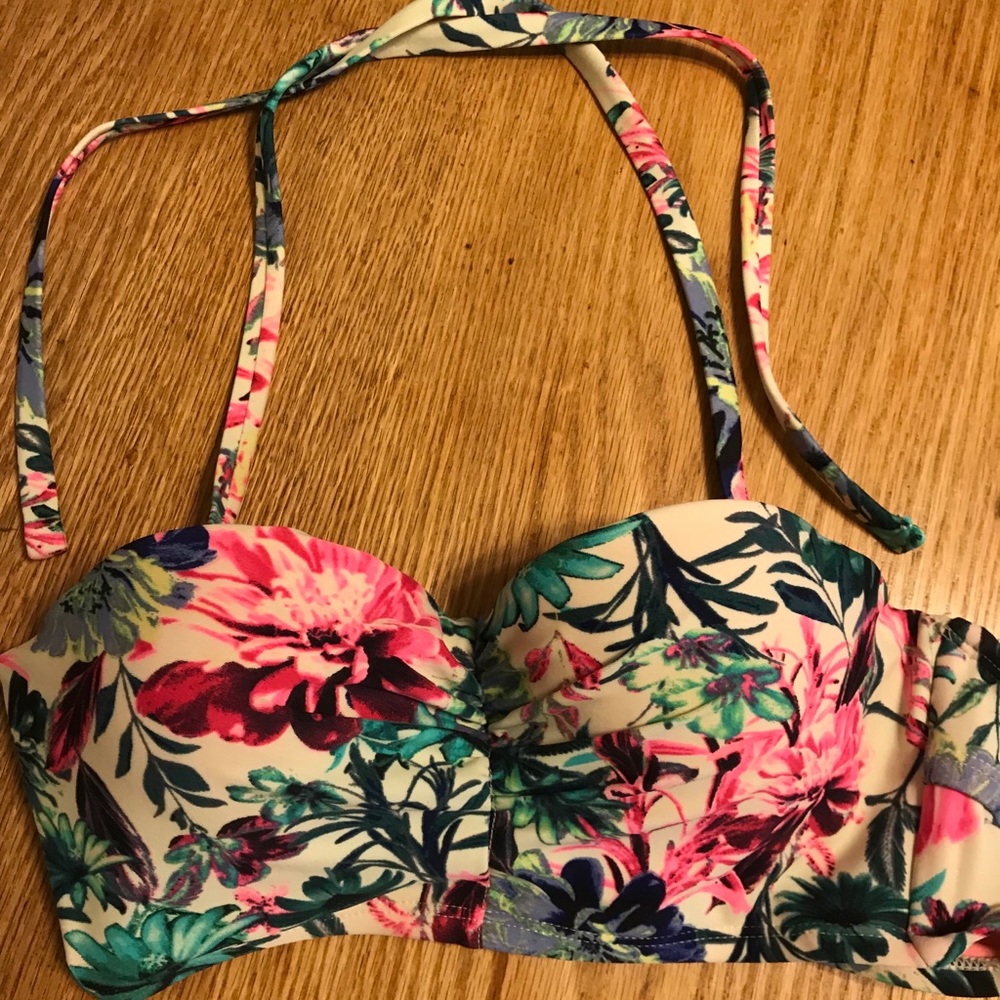 Bikini top